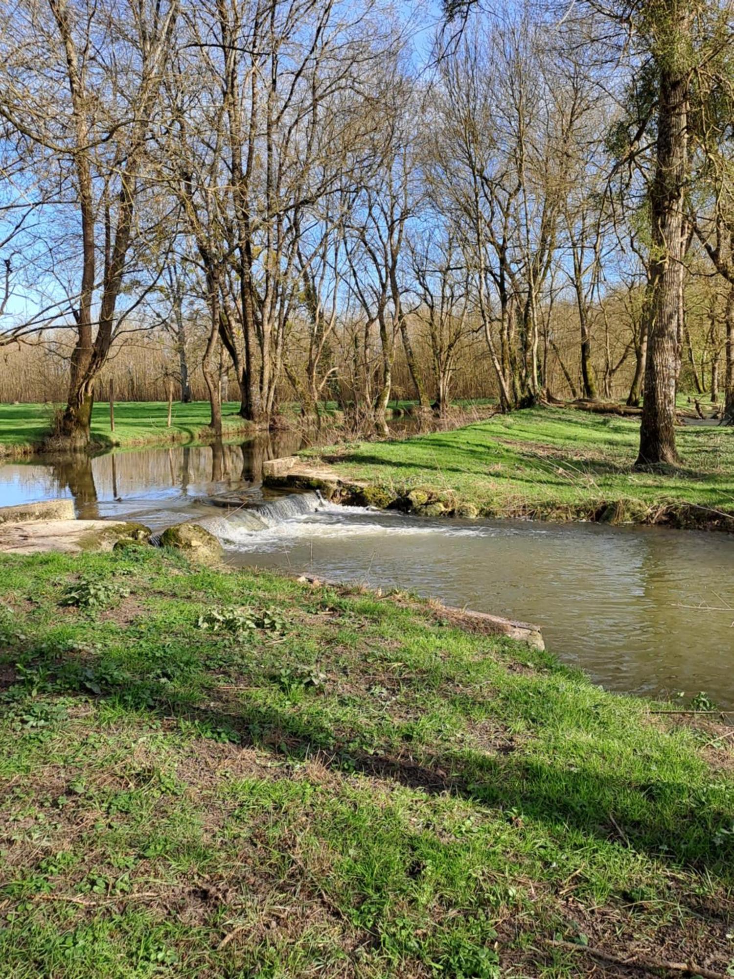 L'Ile Verte Chambre Avec Salle De Bain Privee Champagnac  Buitenkant foto